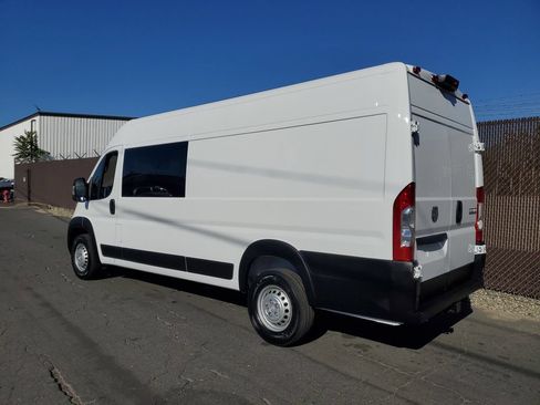 New 2026 RAM ProMaster 3500 w/ Crew Van Package FWD image 6