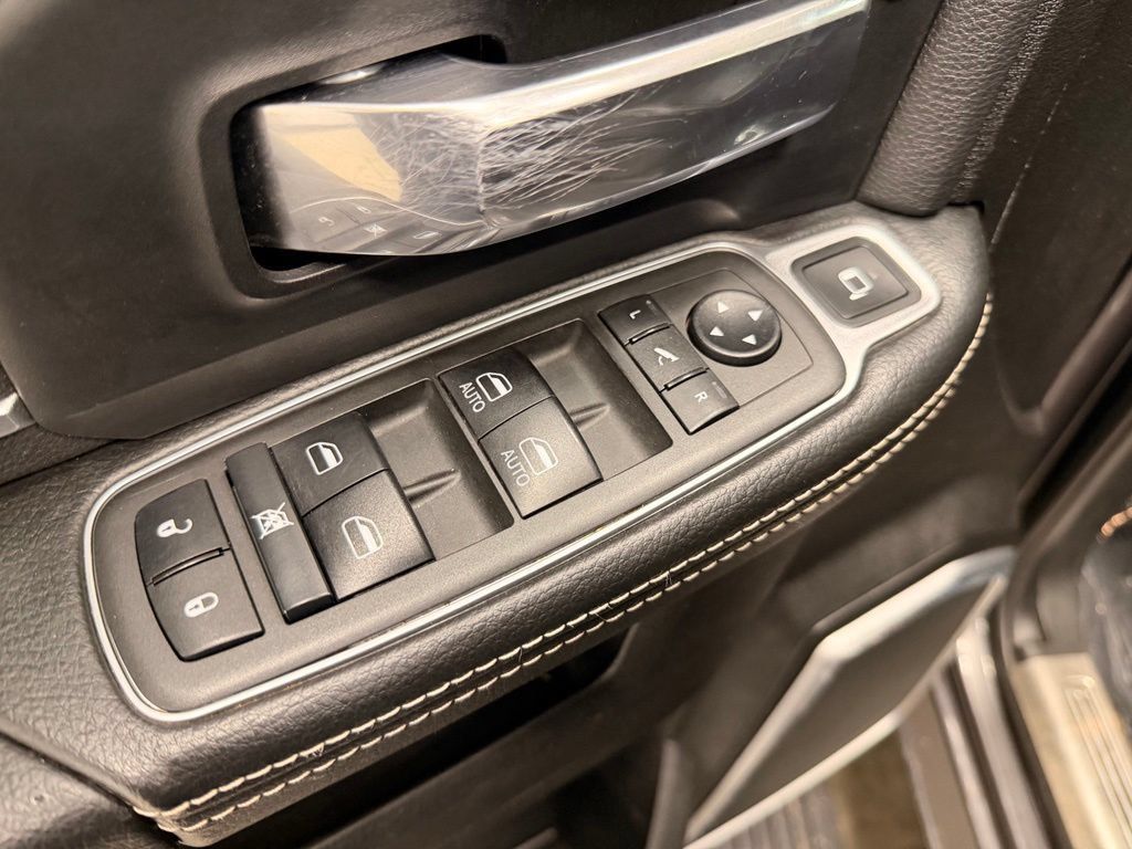 Used 2021 RAM 2500 Laramie AWD/4WD image 30