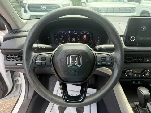 Used 2025 Honda Accord LX image 5