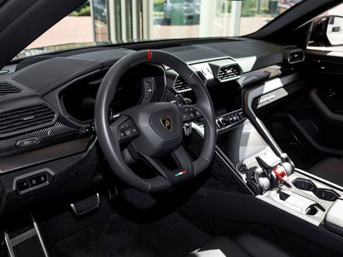 Used 2024 Lamborghini Urus Performante image 21