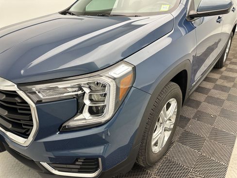 Certified 2024 GMC Terrain SLE w/ Driver Convenience Package AWD/4WD image 12