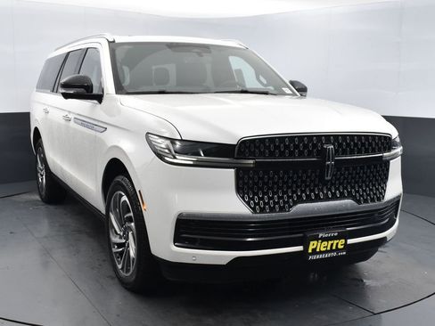 New 2025 Lincoln Navigator L Reserve image 6