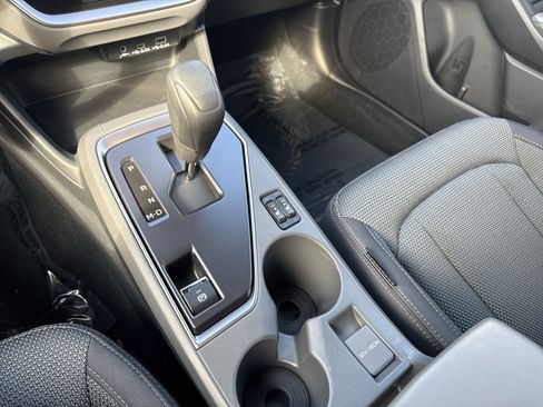 Used 2024 Subaru Crosstrek 2.0i Premium image 24