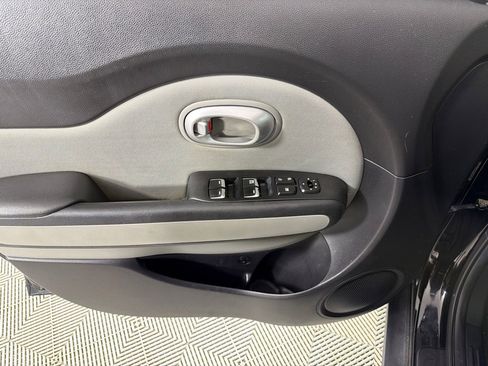 Used 2017 Kia Soul image 8