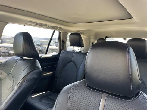 Used 2024 Toyota Grand Highlander AWD image 19
