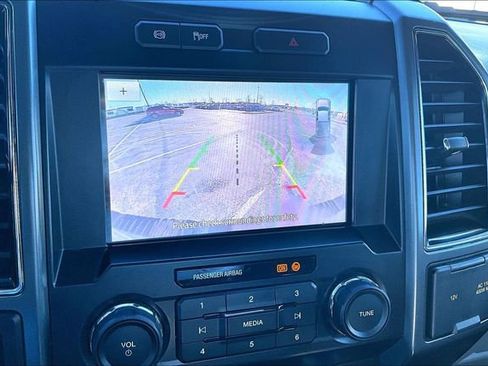 Used 2021 Ford F250 XLT w/ XLT Premium Package image 15