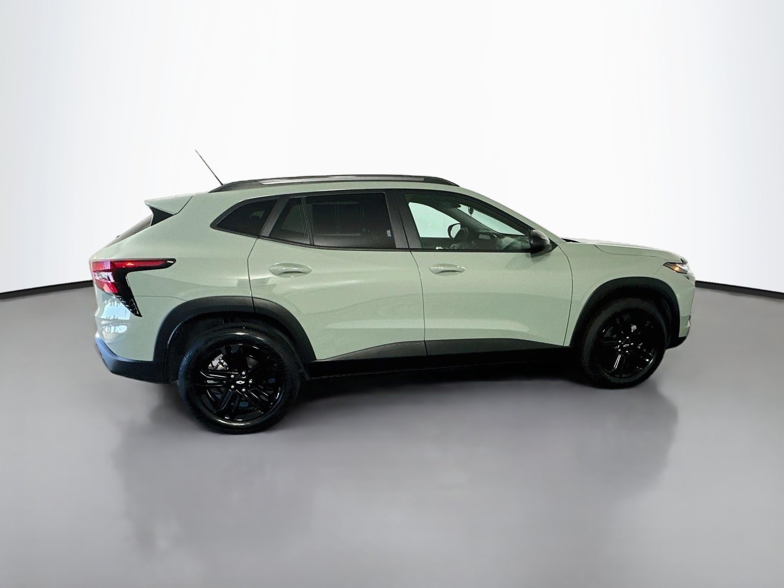 Used 2024 Chevrolet Trax ACTIV FWD image 8