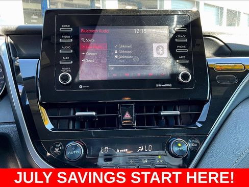 Used 2022 Toyota Camry SE FWD image 18