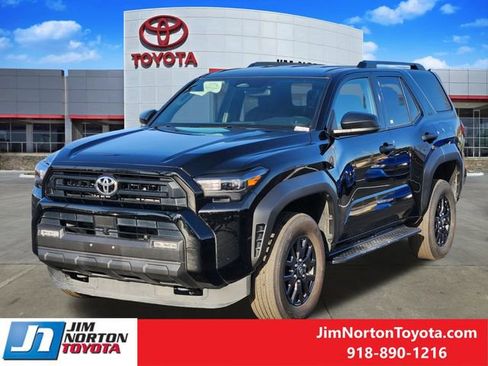 Used 2025 Toyota 4Runner SR5 image 3