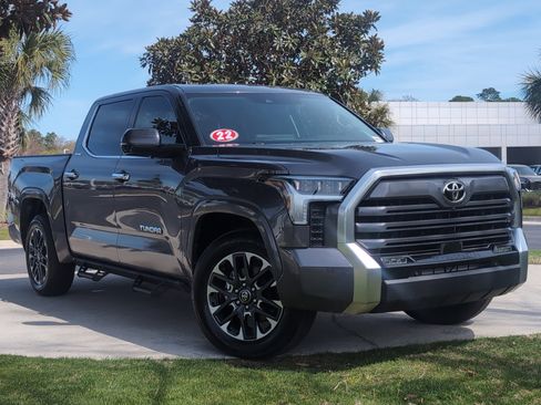 Used 2022 Toyota Tundra Limited image 2