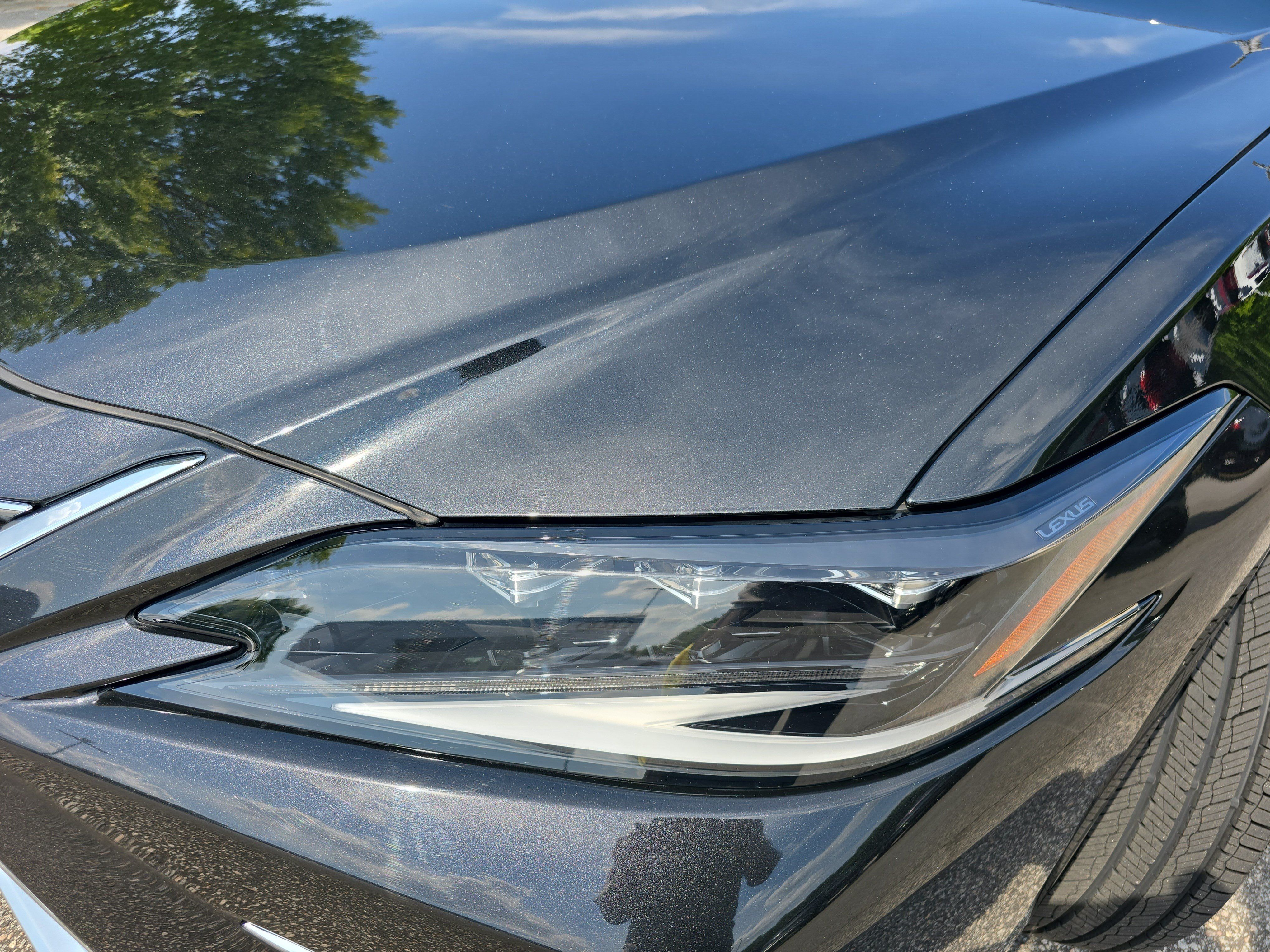 Used 2025 Lexus ES 300h Ultra Luxury w/ Accessory Package (Z2) FWD image 28