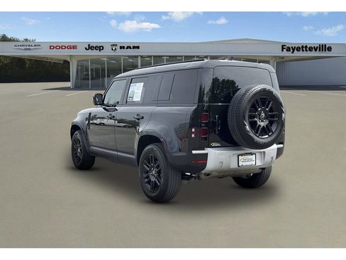 Used 2025 Land Rover Defender 110 S AWD/4WD image 5