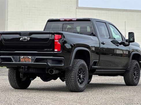New 2026 Chevrolet Silverado 2500 ZR2 w/ LPO, Dark Essentials Package image 4