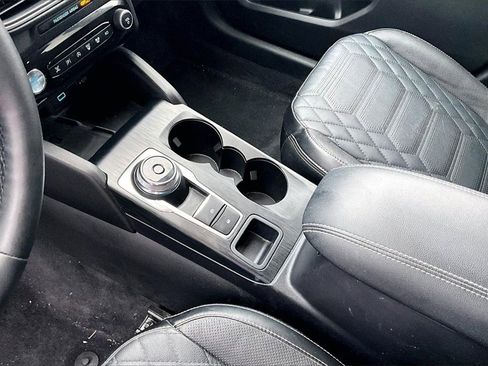 Used 2023 Ford Escape Platinum w/ Premium Technology Package image 8