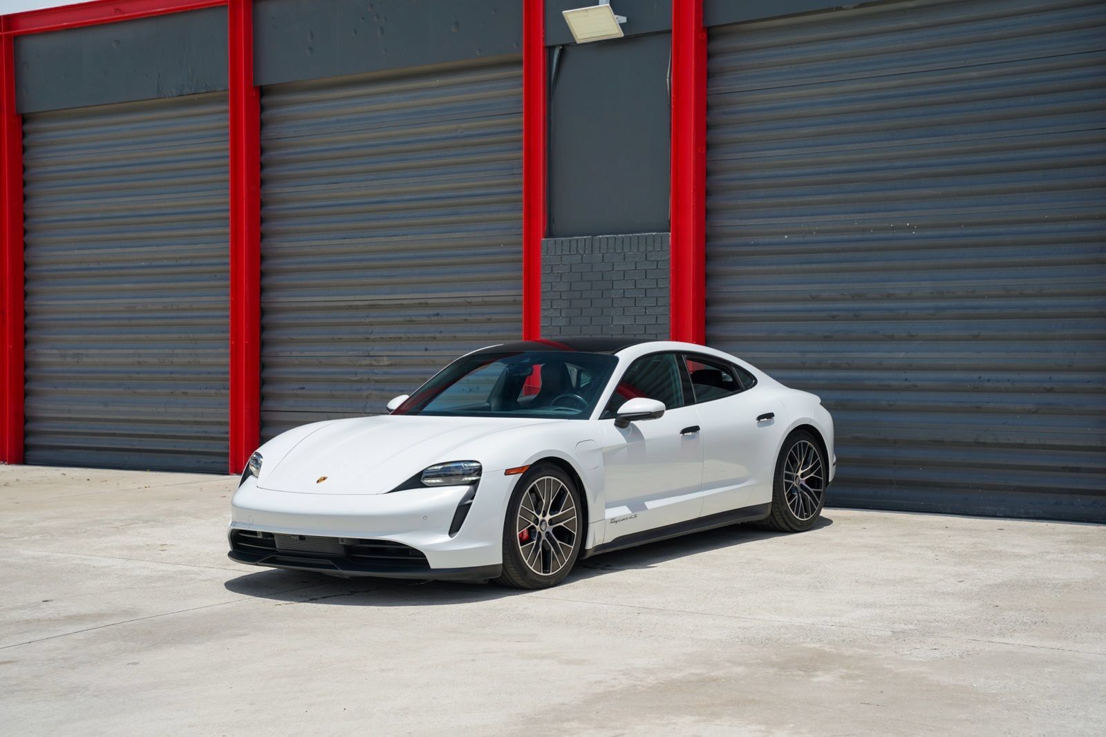 Used 2022 Porsche Taycan 4S AWD/4WD image 1