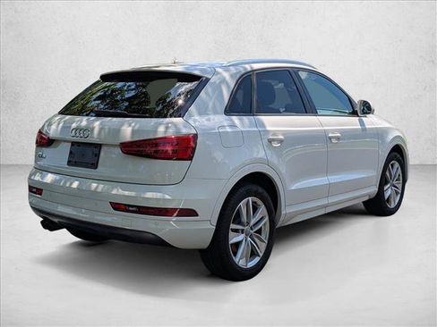 Used 2017 Audi Q3 2.0T Premium w/ Convenience Package FWD image 5