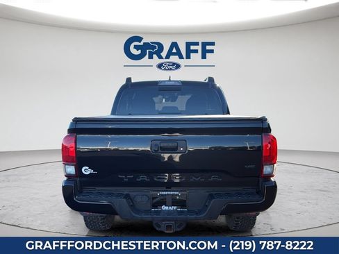 Used 2019 Toyota Tacoma TRD Sport AWD/4WD image 8