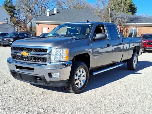 Used 2013 Chevrolet Silverado 2500 LT w/ Interior Plus Package image 3