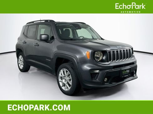 Used 2022 Jeep Renegade Latitude w/ Convenience Group AWD/4WD image 1