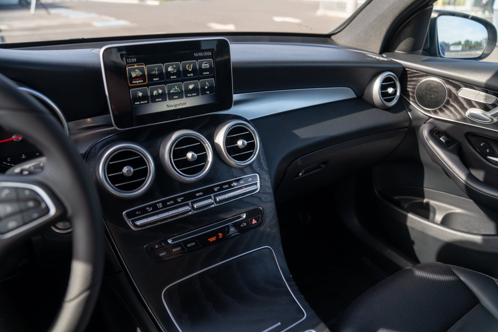 Used 2018 Mercedes-Benz GLC 300 4MATIC image 14