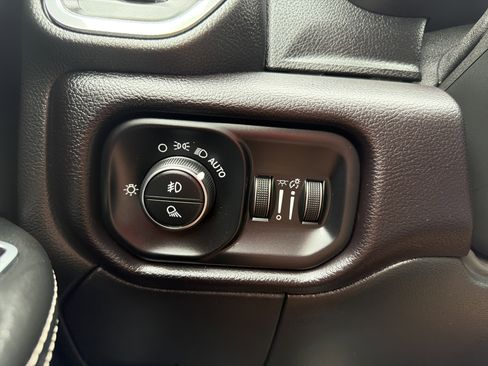 Used 2024 RAM 2500 Laramie w/ Night Edition image 23