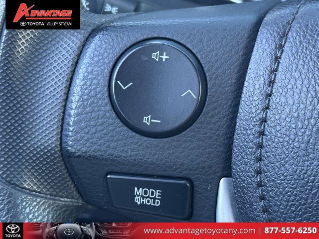 Used 2018 Toyota Corolla LE FWD image 22