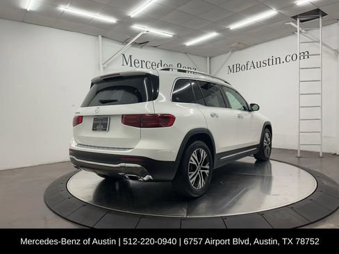 Used 2024 Mercedes-Benz GLB 250 image 8