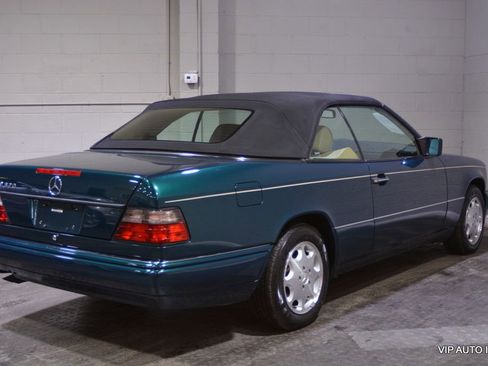 Used 1995 Mercedes-Benz E 320 Convertible image 6