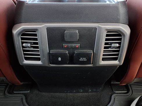 Used 2020 Ford F150 Platinum RWD image 10