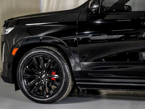 Used 2021 Cadillac Escalade ESV Sport w/ Driver Assist Tech Package image 12