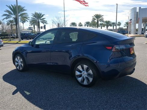 Used 2024 Tesla Model Y Long Range image 6