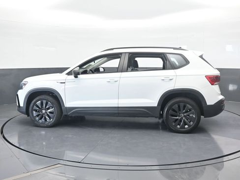 Used 2022 Volkswagen Taos S image 3