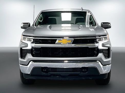 Used 2026 Chevrolet Silverado 1500 LT AWD/4WD image 2