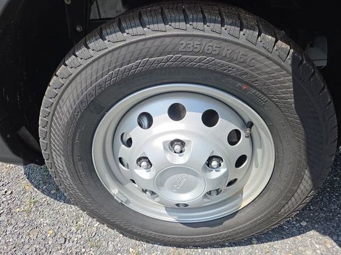 New 2025 Ford Transit 250 148 Medium Roof Extended AWD image 28