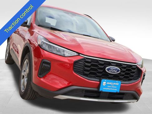 Certified 2025 Ford Escape ST-Line AWD/4WD image 7