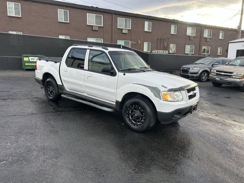 Used 2005 Ford Explorer Sport Trac XLT image 10