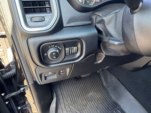 Used 2019 RAM 1500 Laramie AWD/4WD image 25