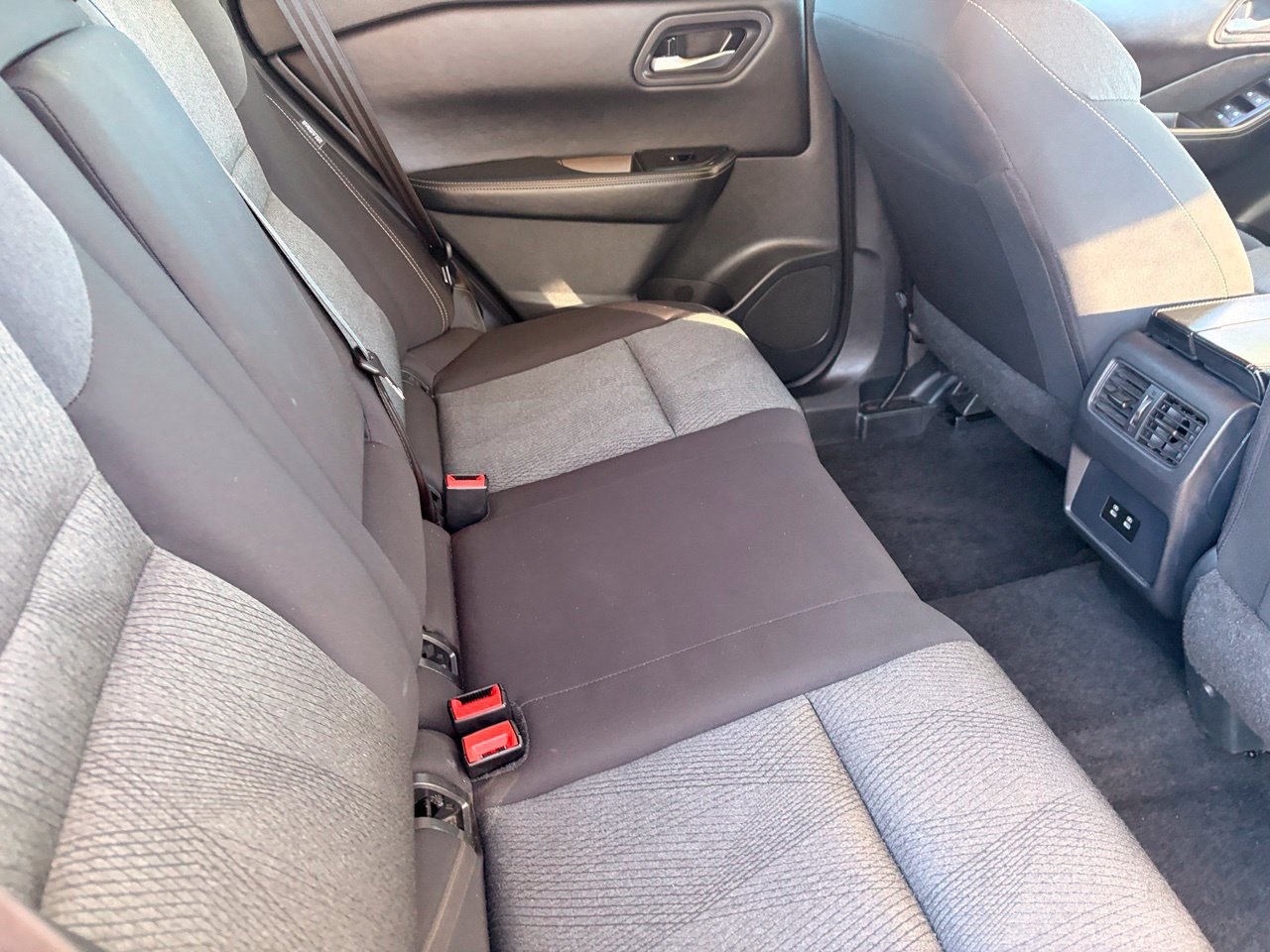 Certified 2025 Nissan Rogue SV FWD image 15