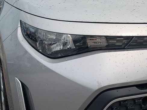 Certified 2025 Kia Soul LX w/ LX Technology Package FWD image 9