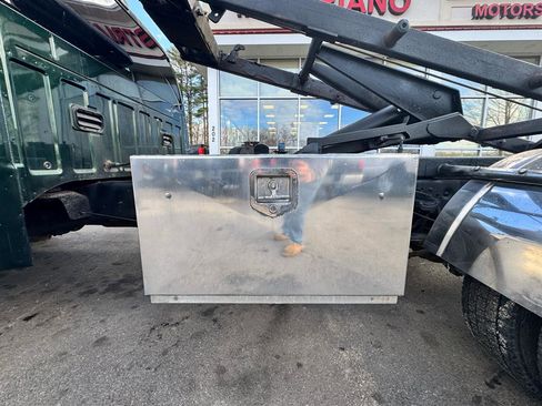 Used 2013 Ford F550 4WD XLT POWERSTROKE DIESEL SWI w/ Snow Plow Prep Pkg image 17