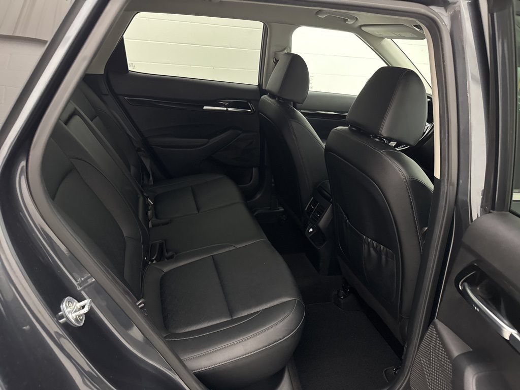 Used 2021 Kia Seltos SX AWD/4WD image 36
