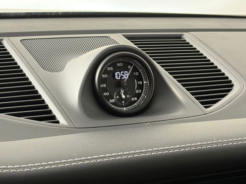 New 2026 Porsche Macan Turbo image 21