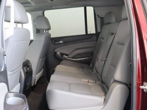 Certified 2020 Chevrolet Suburban LT AWD/4WD image 18
