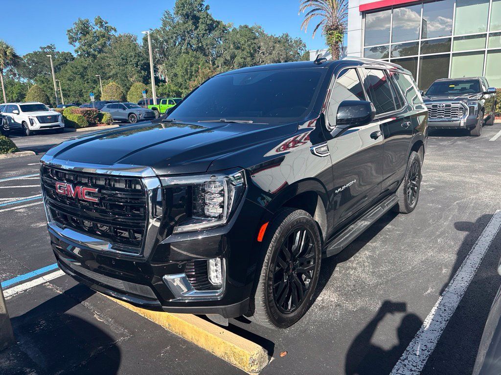 Used 2022 GMC Yukon SLE w/ Gmc Pro Safety Plus Package RWD image 1