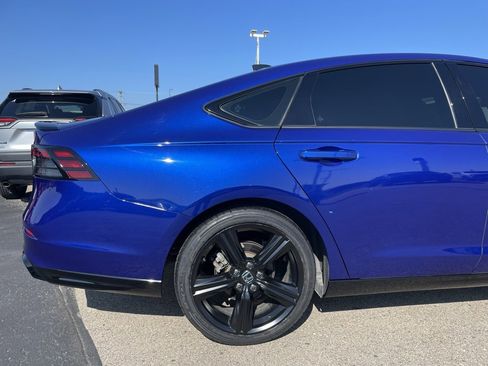 Used 2023 Honda Accord Sport image 30