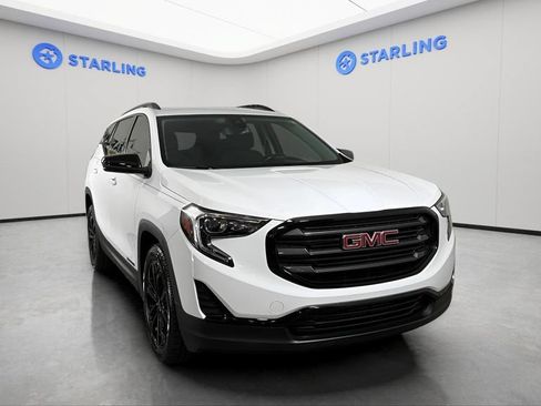 Used 2021 GMC Terrain SLE w/ Driver Convenience Package FWD image 15