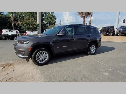 New 2025 Jeep Grand Cherokee L Laredo w/ Luxury Tech Group I image 38