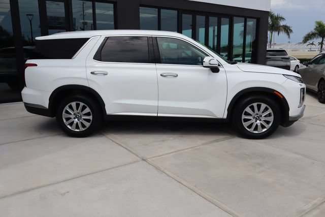 Used 2024 Hyundai Palisade SEL FWD image 2