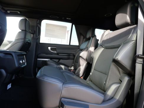 New 2025 Ford Expedition Max Platinum w/ Stealth Appearance Package image 18