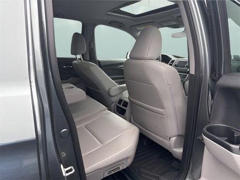 Used 2019 Honda Ridgeline RTL image 35